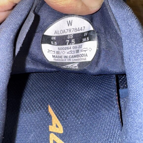 altra running shoes womens size 7.5 Blue - Picture 8 of 13